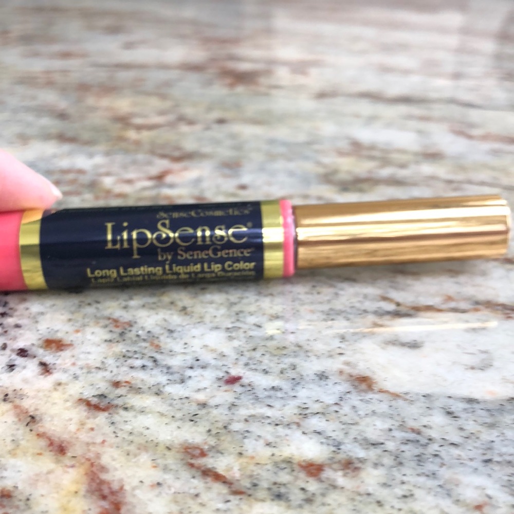 Long lasting LipSense in Fleur De Lisa